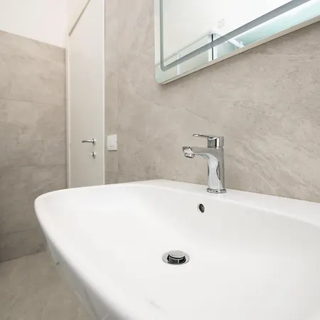 La Torretta Апартаменты Moniga del Garda